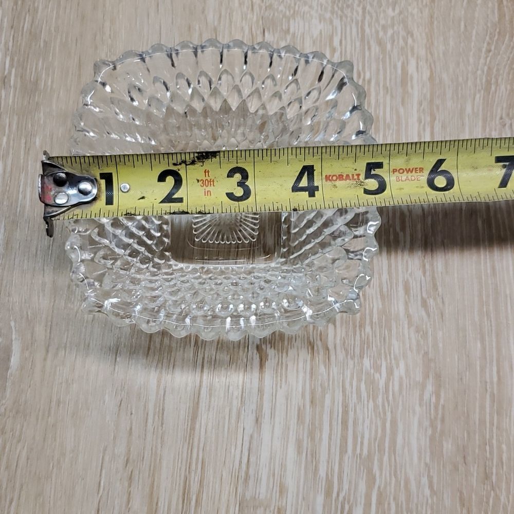 Small clear glass square dish - Picture 4 of 5
